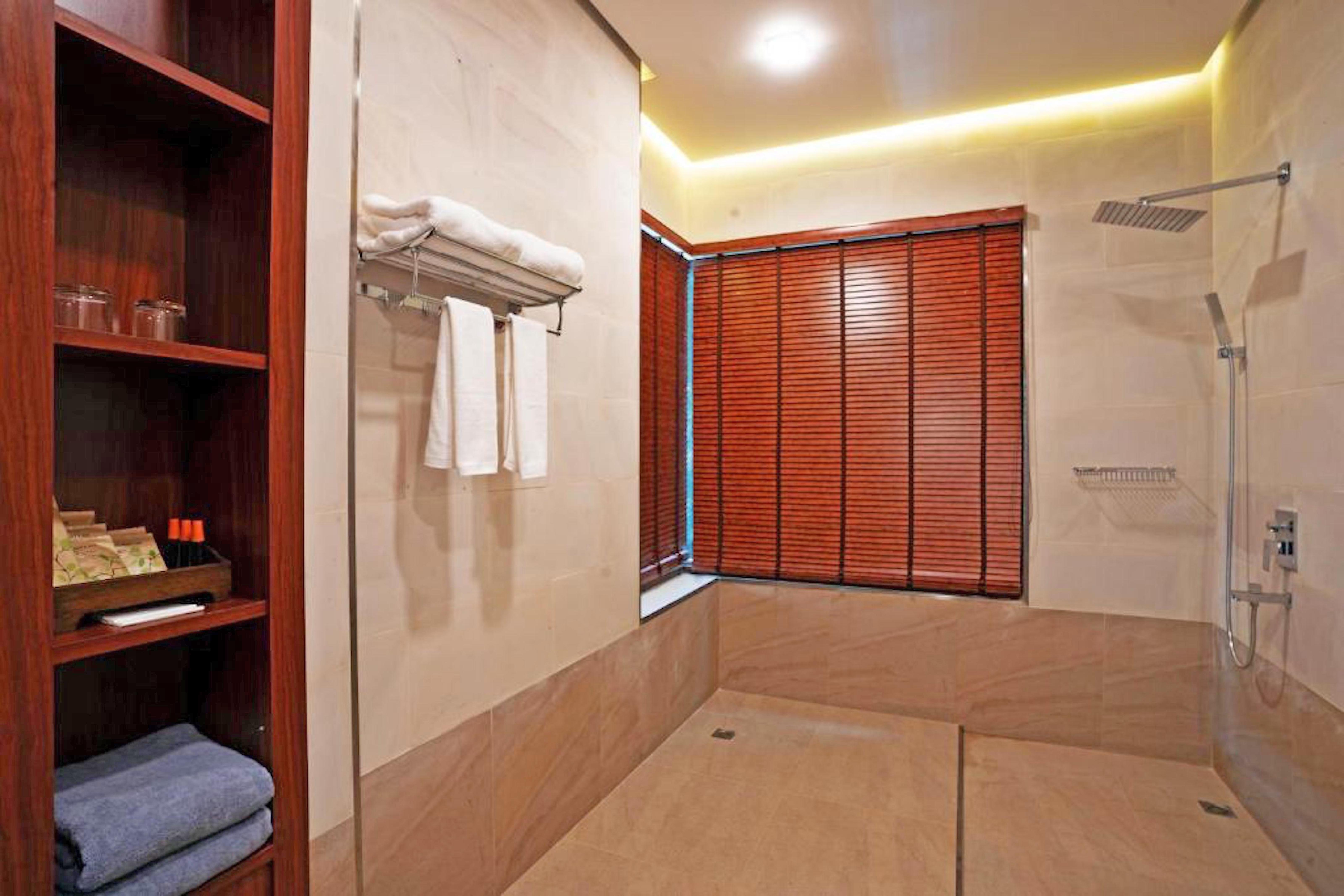 Phi Phi Mountain Beach Resort Sha Certified Экстерьер фото